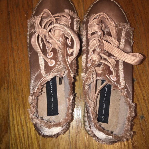 Steve Madden EspadrillePlatform RoseGold Sneakers - Picture 5 of 8